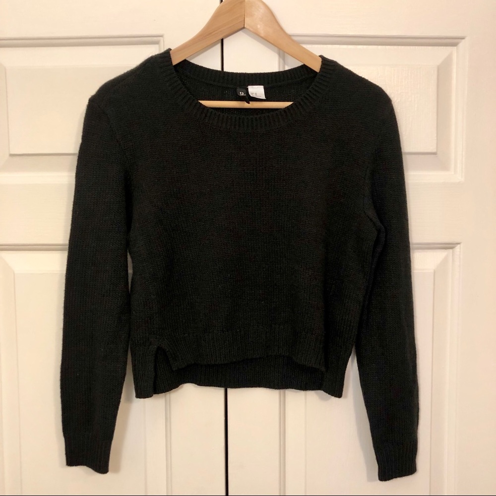 H&M Black Cropped Sweater
